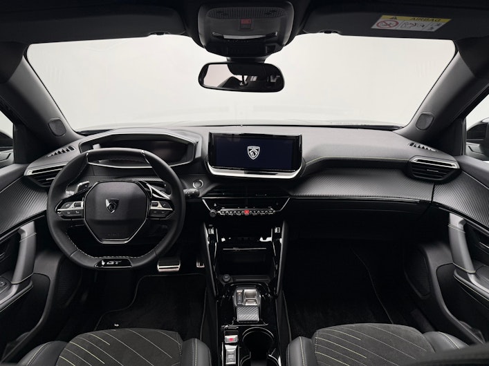 Vehicle image PEUGEOT 2008