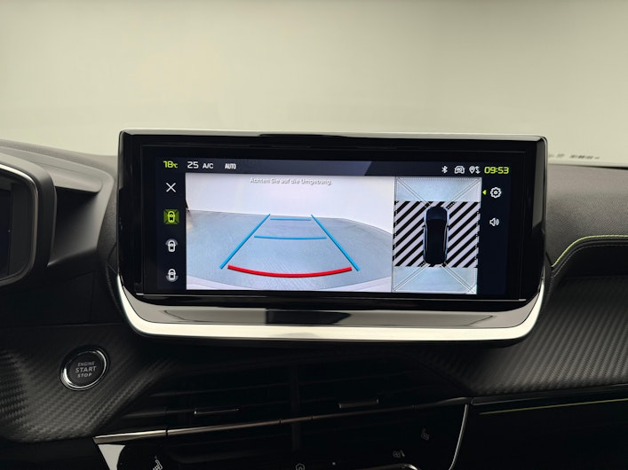 Vehicle image PEUGEOT 2008