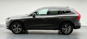 Vehicle image VOLVO XC60 2.0 T8 TE R-Design eAWD