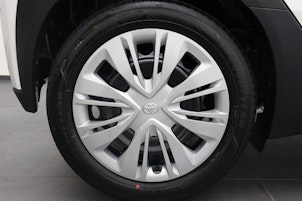 Vehicle image TOYOTA Aygo X 1.5 VVT-i HSD Comfort