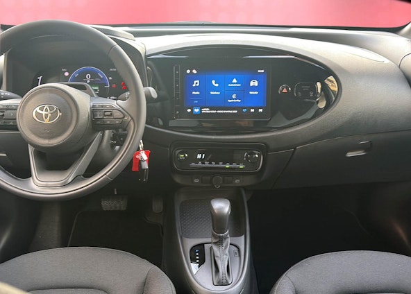 Vehicle image 9 Vehicle image 9