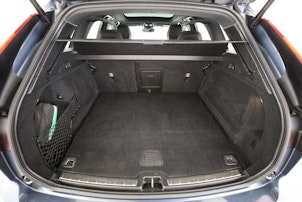 Vehicle image VOLVO XC60 2.0 T6 TE R-Design eAWD