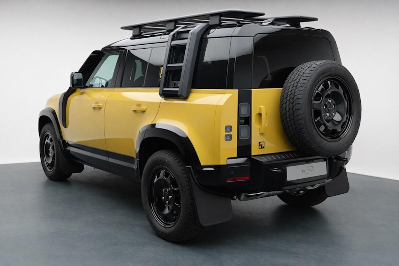 Vehicle image LAND ROVER DEFENDER