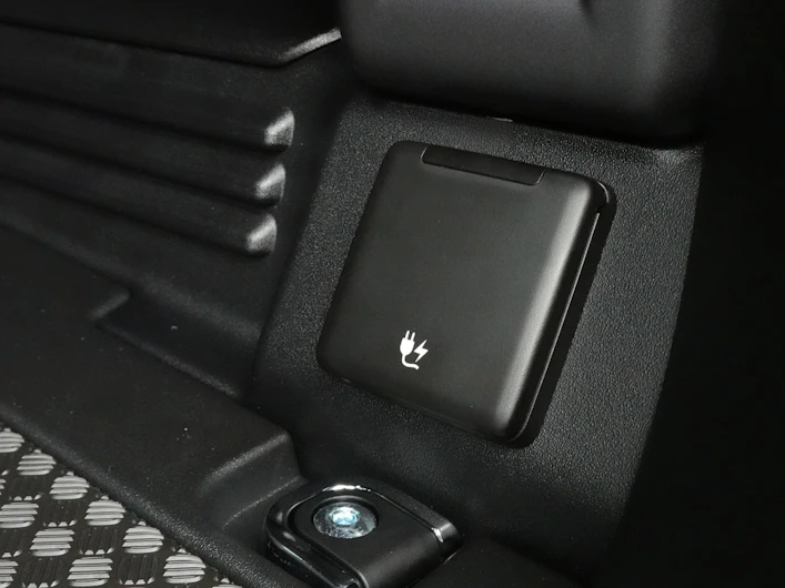 Fahrzeugbild LAND ROVER DEFENDER