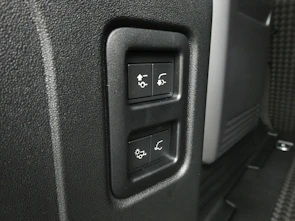 Fahrzeugbild LAND ROVER Defender 110 3.0 D I6 350 Trophy Edition