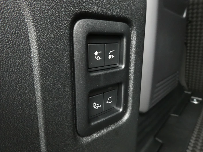 Fahrzeugbild LAND ROVER DEFENDER