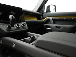 Fahrzeugbild LAND ROVER Defender 110 3.0 D I6 350 Trophy Edition