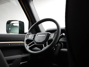 Fahrzeugbild LAND ROVER Defender 110 3.0 D I6 350 Trophy Edition