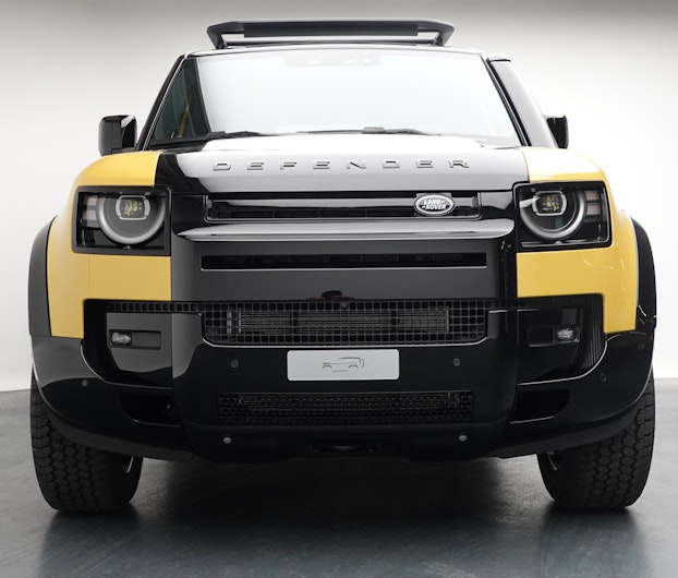 Vehicle image LAND ROVER DEFENDER