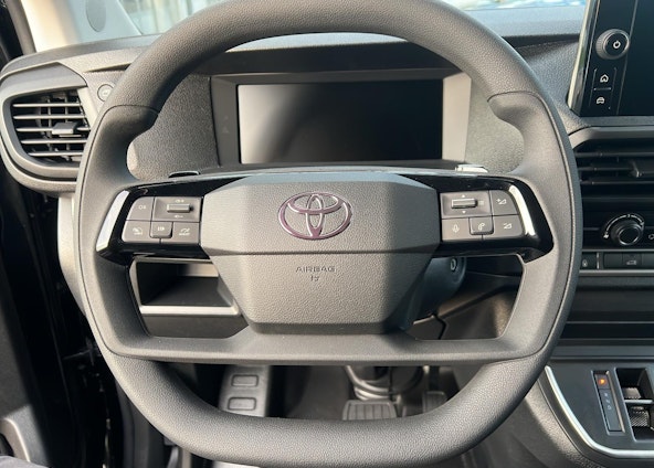 Vehicle image 11 Vehicle image 11