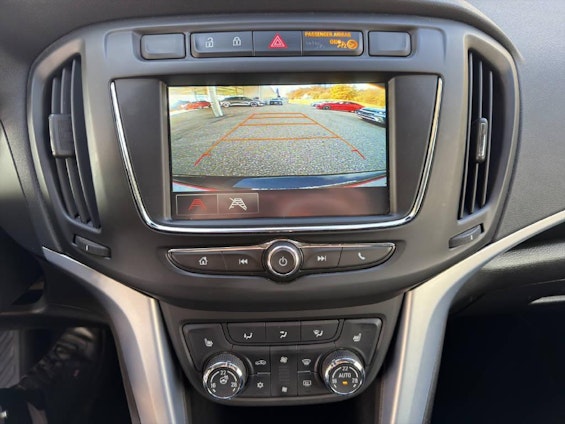 Vehicle image 7 Vehicle image 7