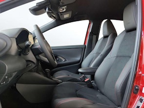 Vehicle image TOYOTA Yaris 1.5 VVT-i HSD GR Sport