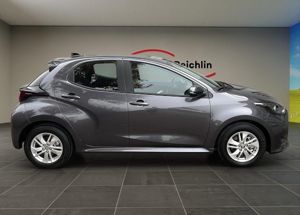 Vehicle image 5 Vehicle image 5