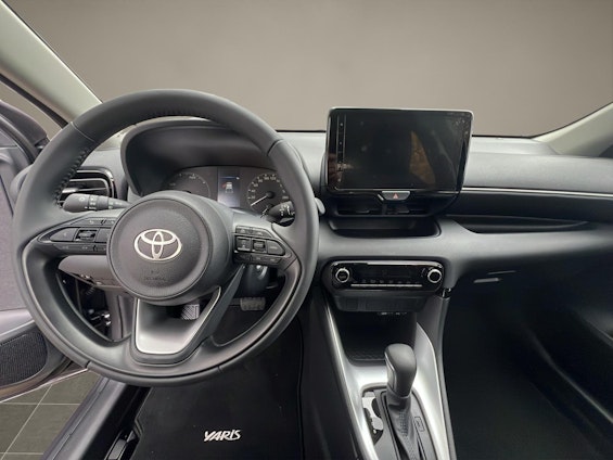 Vehicle image 10 Vehicle image 10