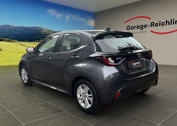 Vehicle image 2 Vehicle image 2