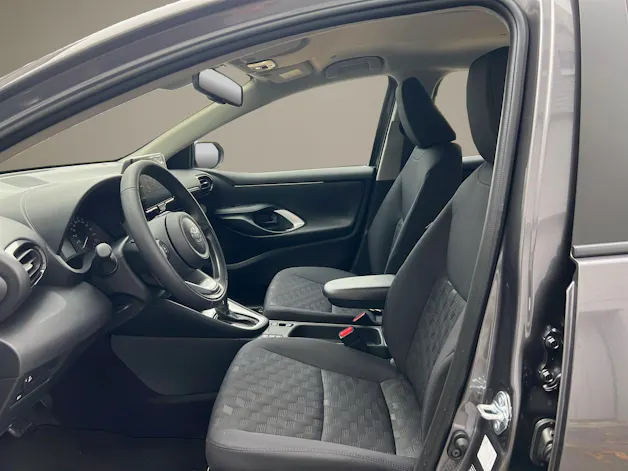 Toyota Yaris 1.5 VVT-i HSD Comfort