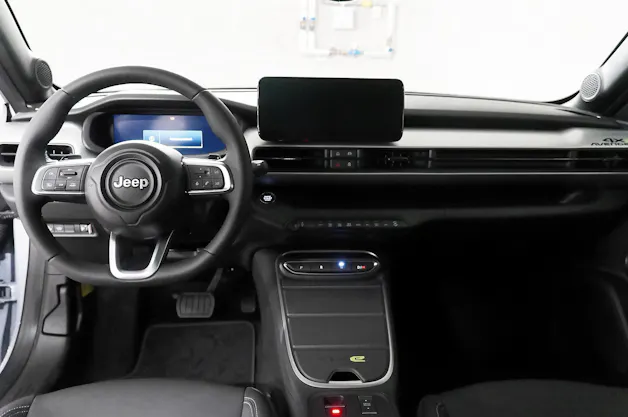 Jeep Avenger 1.2 MHEV Overland 4xe / leasing à partir de 0.99%