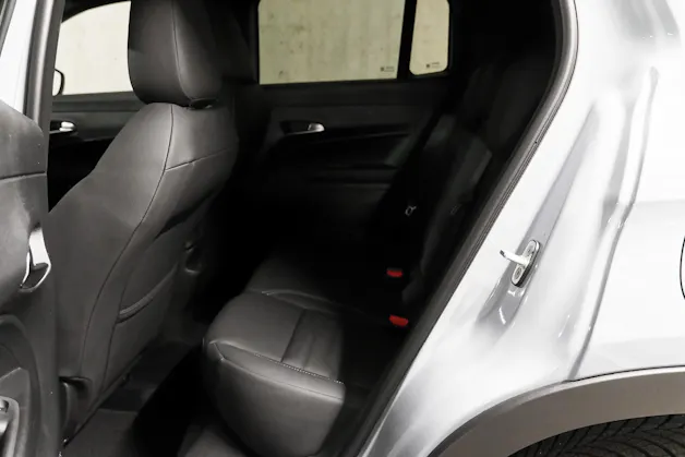 Jeep Avenger 1.2 MHEV Overland 4xe / leasing à partir de 0.99%