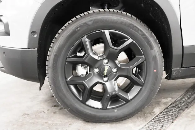 Jeep Avenger 1.2 MHEV Overland 4xe / leasing à partir de 0.99%