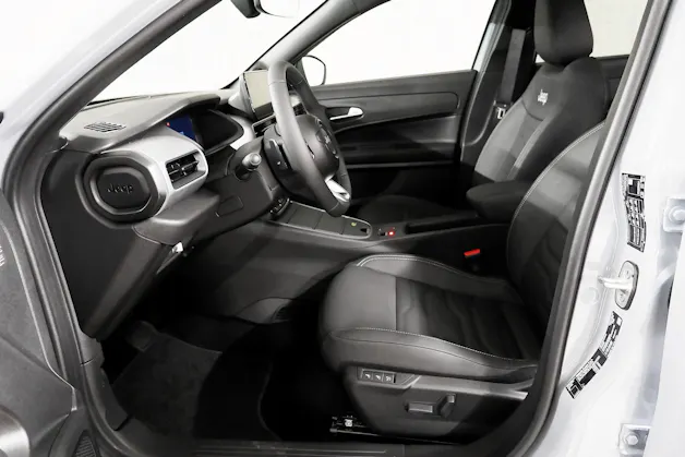 Jeep Avenger 1.2 MHEV Overland 4xe / leasing à partir de 0.99%