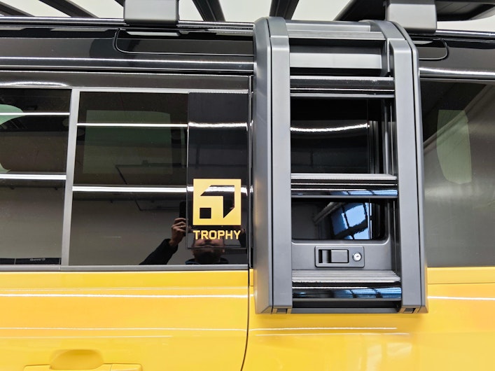 Vehicle image LAND ROVER DEFENDER