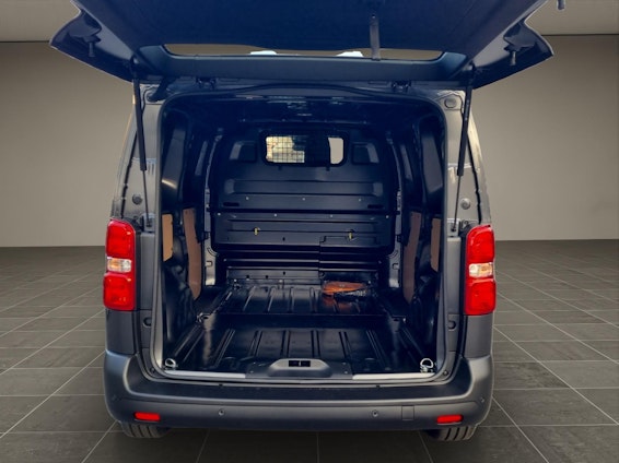 Vehicle image 11 Vehicle image 11