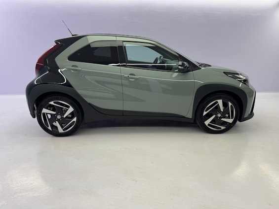 Vehicle image 2 Vehicle image 2