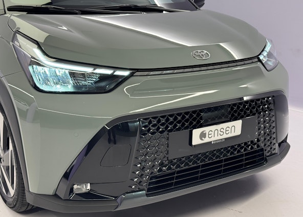 Vehicle image 17 Vehicle image 17