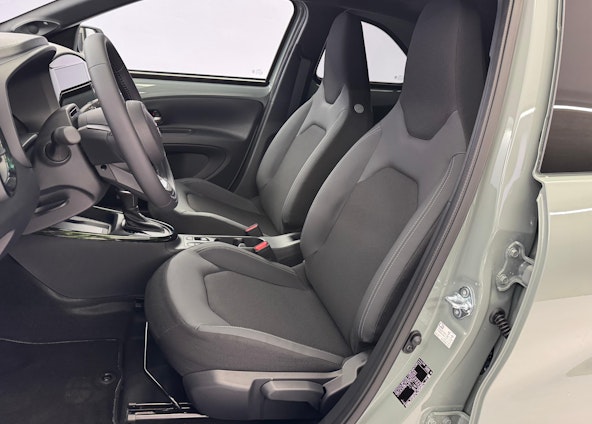 Vehicle image 8 Vehicle image 8