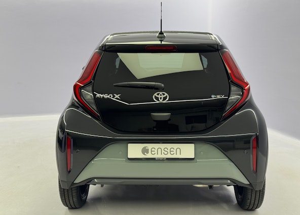 Vehicle image 3 Vehicle image 3