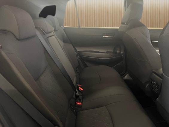 Vehicle image 14 Vehicle image 14