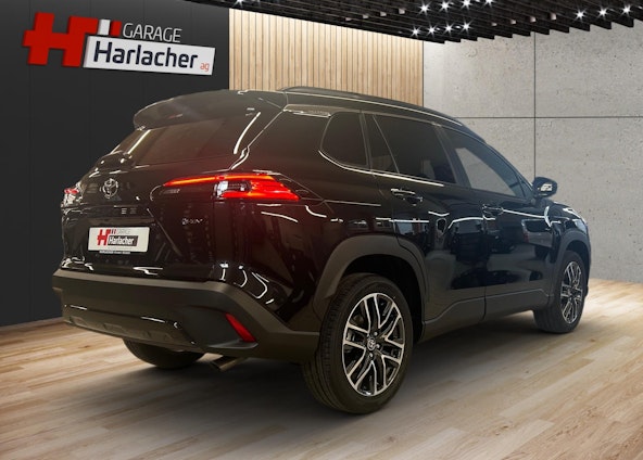 Vehicle image 4 Vehicle image 4