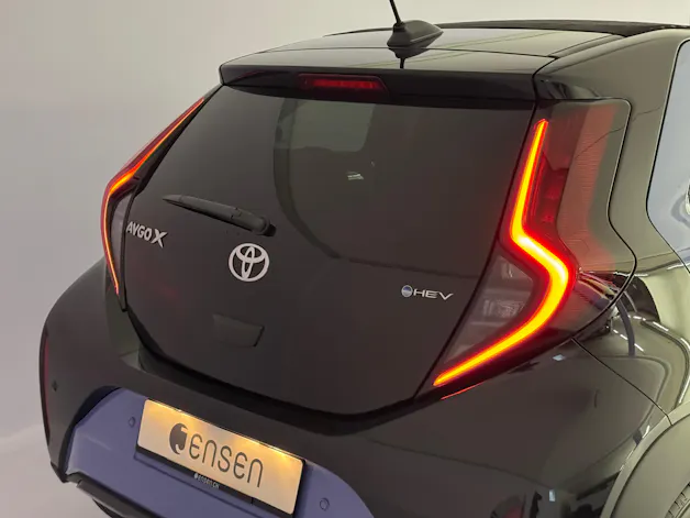 Toyota Aygo X 1.5 VVT-i HSD Style