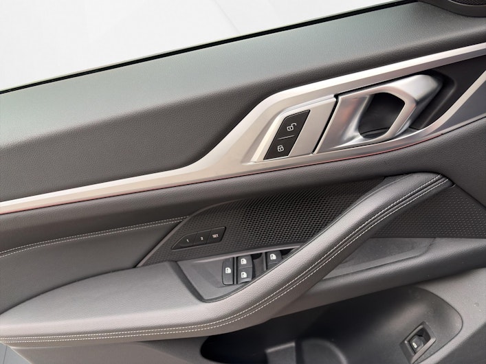 Vehicle image BMW 4 SERIES