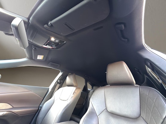 Vehicle image 9 Vehicle image 9