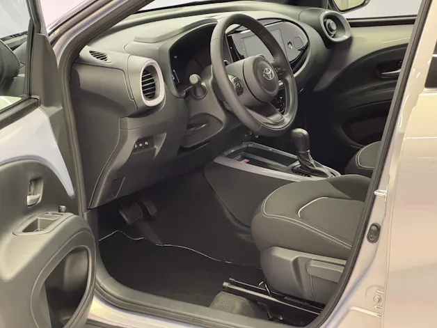 Toyota Aygo X 1.5 VVT-i HSD Trend
