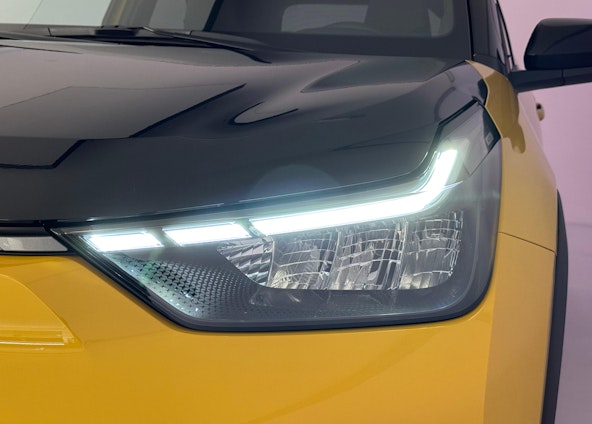 Vehicle image 14 Vehicle image 14