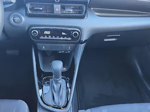 Toyota Yaris 1.5 VVT-i HSD Trend