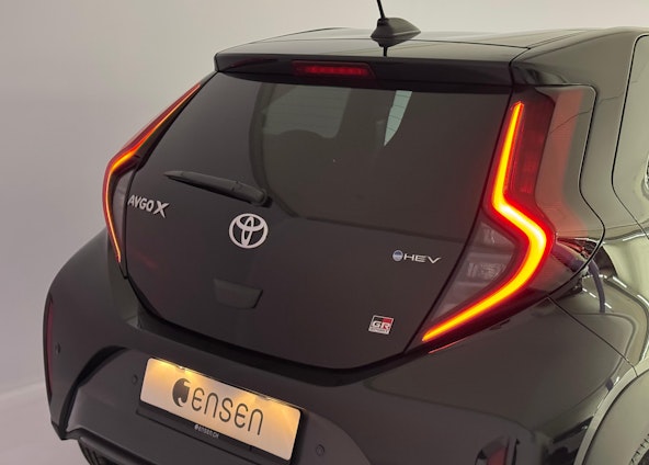 Vehicle image 13 Vehicle image 13