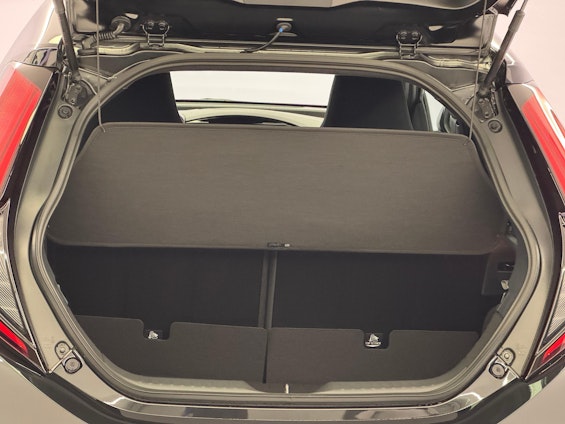 Vehicle image 9 Vehicle image 9