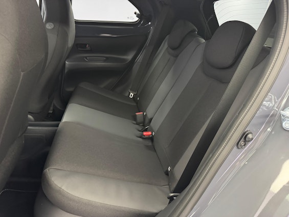 Vehicle image 8 Vehicle image 8