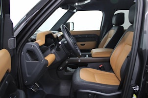 Vehicle image LAND ROVER Defender 110 2.0 P400e X