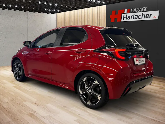 Toyota Yaris 1.5 VVT-i HSD Premium