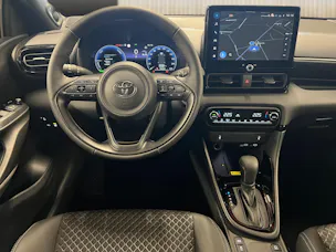 Toyota Yaris 1.5 VVT-i HSD Premium
