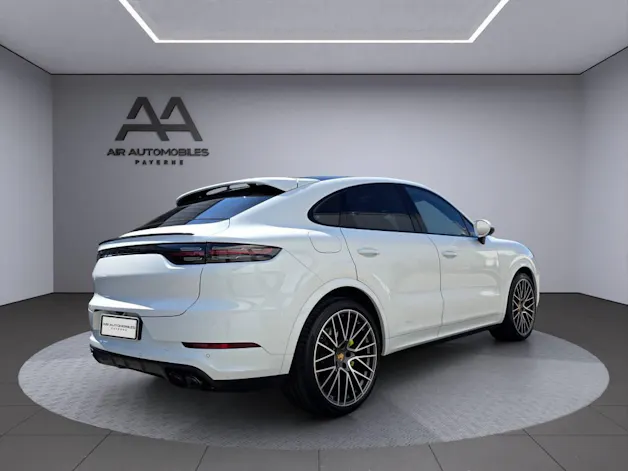 PORSCHE Cayenne Coupé 3.0 V6 E-Hybrid Platinum Edition