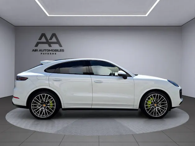 PORSCHE Cayenne Coupé 3.0 V6 E-Hybrid Platinum Edition