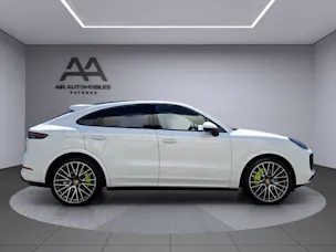 PORSCHE Cayenne Coupé 3.0 V6 E-Hybrid Platinum Edition