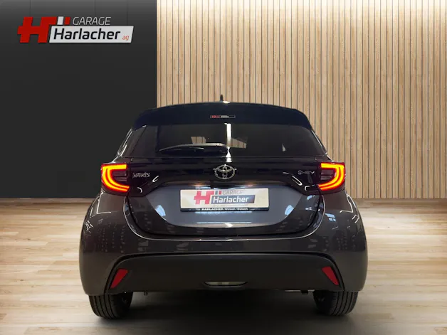 Toyota Yaris 1.5 VVT-i HSD Trend