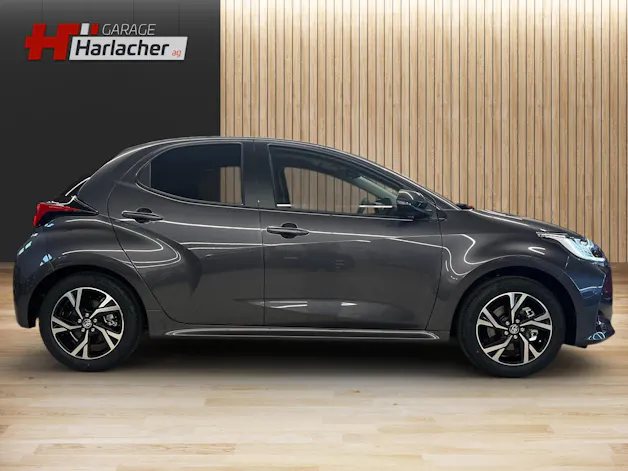 Toyota Yaris 1.5 VVT-i HSD Trend
