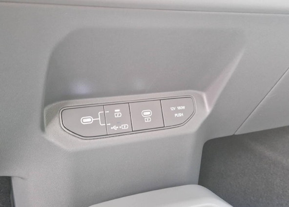 Vehicle image 6 Vehicle image 6